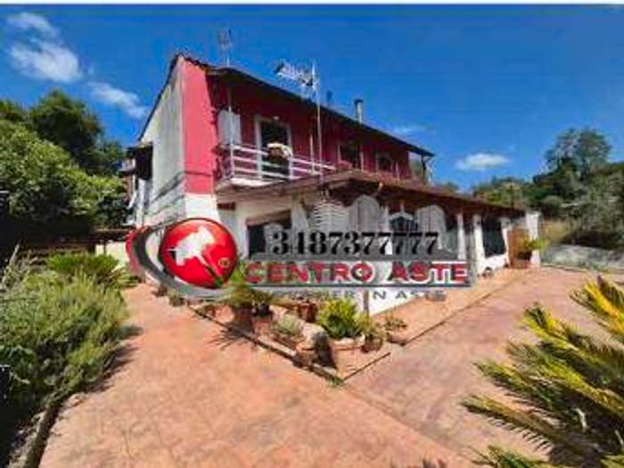 Appartamento con 6 locali in vendita in Via Degli Orti Formello RM Italia, Centro, Formello