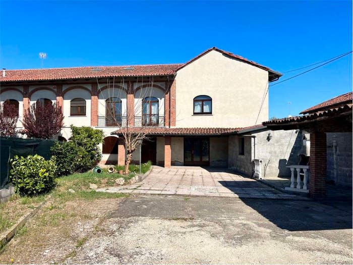 Casa con 6 locali in vendita in Borgata Antoniassi, Villafranca d'Asti