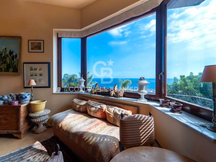 Casa con 6 locali in vendita in Via Timparosa, Ficarazzi Gallinaro, Aci Castello