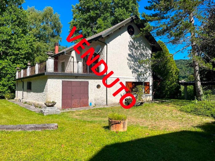 Casa con 6 locali in vendita in Via Aramé snc, Alta Valle Intelvi