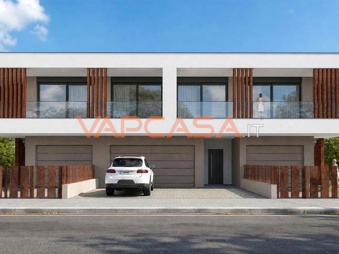 Appartamento quadrilocale in vendita in VIA UGO FOSCOLO, Urgnano