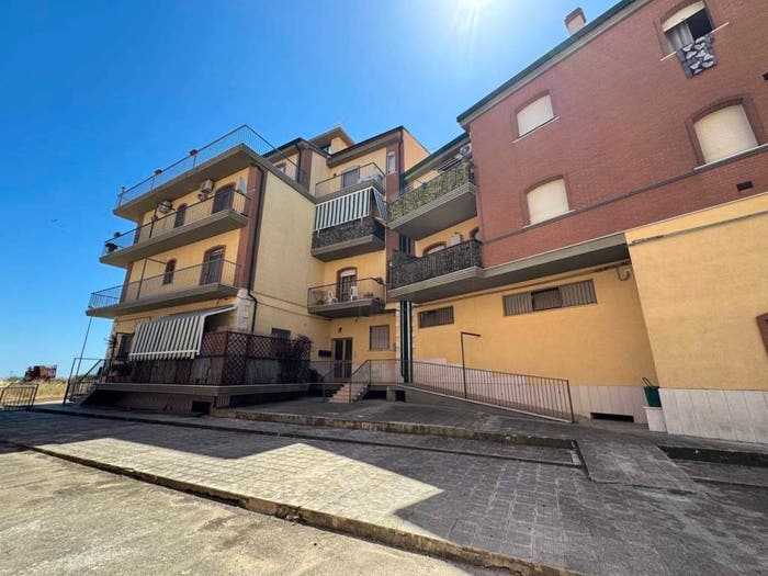Appartamento quadrilocale in vendita in Via Concezio Petrucci, San Paolo di Civitate