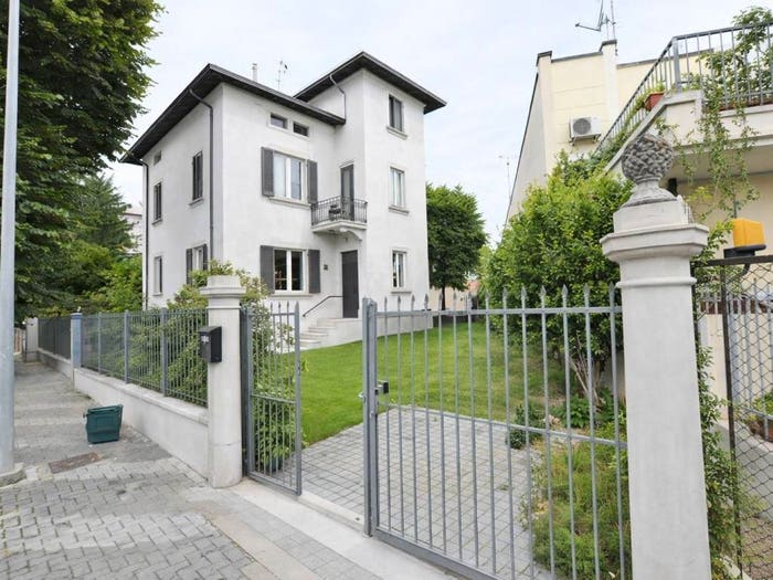 Casa con 6 locali in vendita in Via Trento, Centro, Fidenza