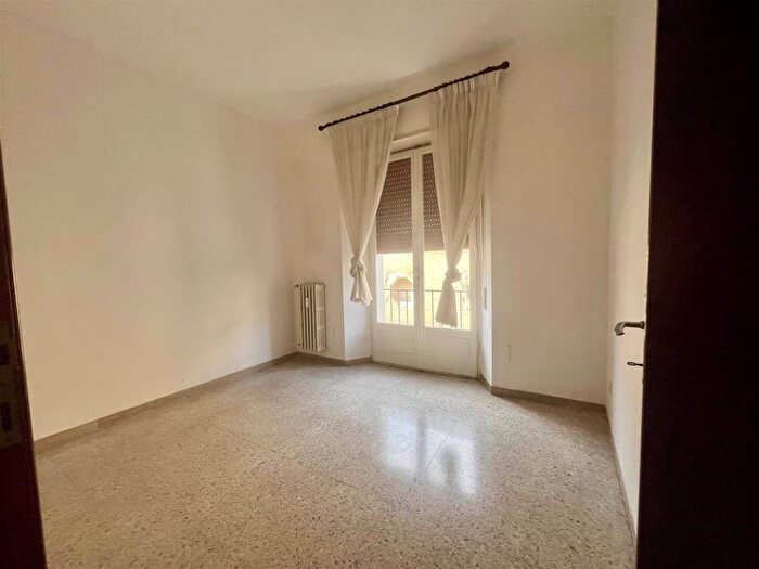 Appartamento con 6 locali in vendita in Via Montevecchio, Centro Storico, Fano