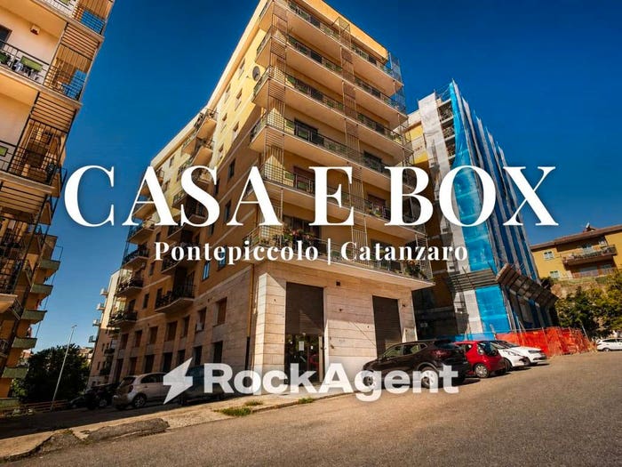 Appartamento con 5 locali in vendita in Via Cesare Sinopoli, Stadio Pontepiccolo, Catanzaro