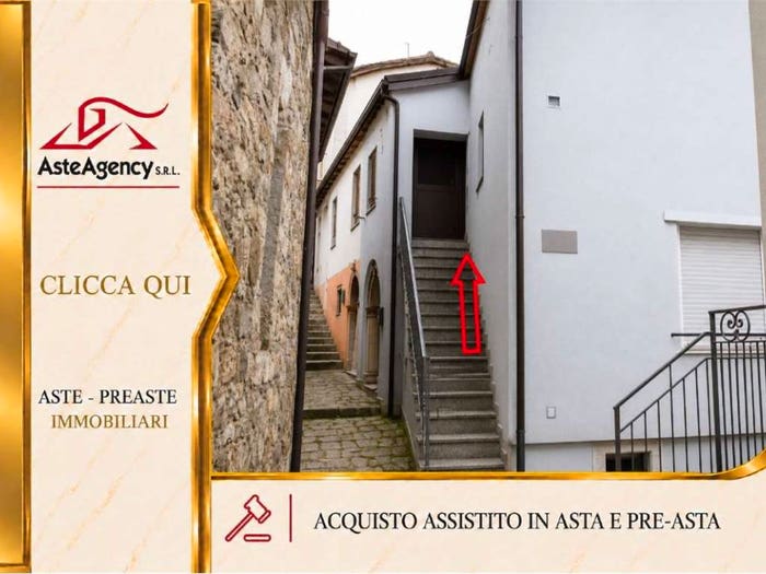 Appartamento trilocale in vendita in Via Ciro Menotti, Centro, Avigliano