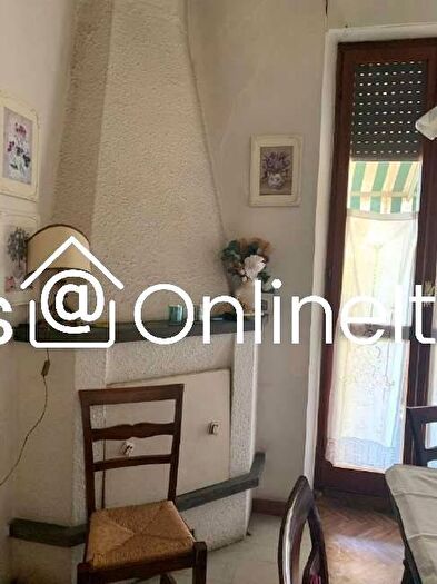 Appartamento con 6 locali in vendita in Viale Firenze, Viale Firenze Paciana, Foligno