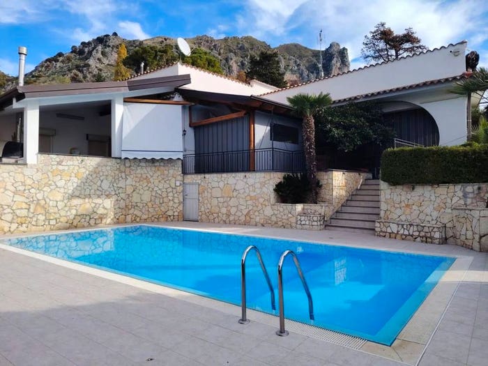 Casa con 6 locali in vendita in Via Falde No Number, Centro, San Giuseppe Jato