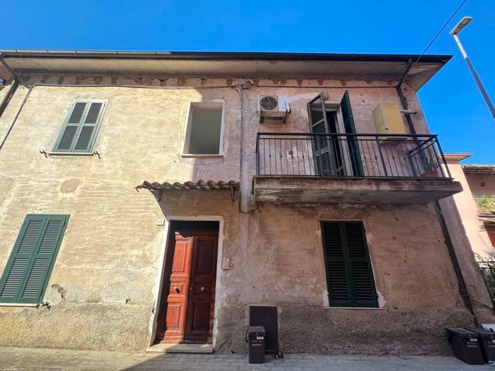 Appartamento bilocale in vendita in Via Fiume, Centro, Orte