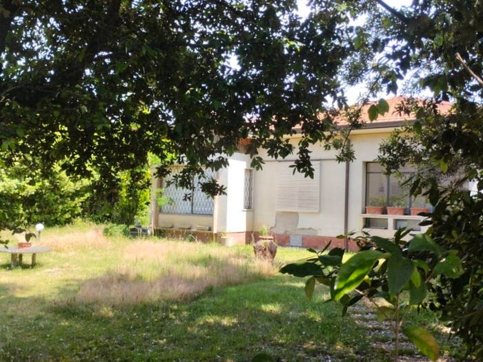 Casa in vendita in Vittoria Apuana, Forte dei Marmi