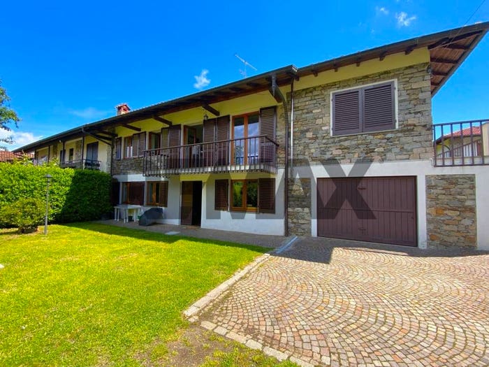 Casa con 5 locali in vendita in Via Castello, Vezzo, Gignese