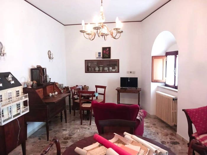 Casa con 6 locali in vendita in Centro, Apiro