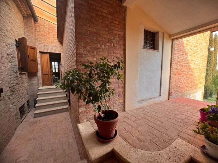 Appartamento quadrilocale in vendita in Monteaperti, Castelnuovo Berardenga