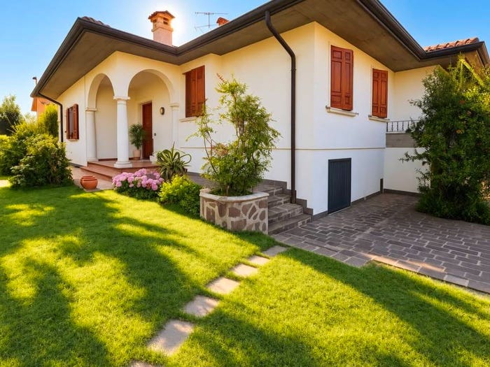 Casa con 5 locali in vendita in Via Aldo Moro, Rezzato