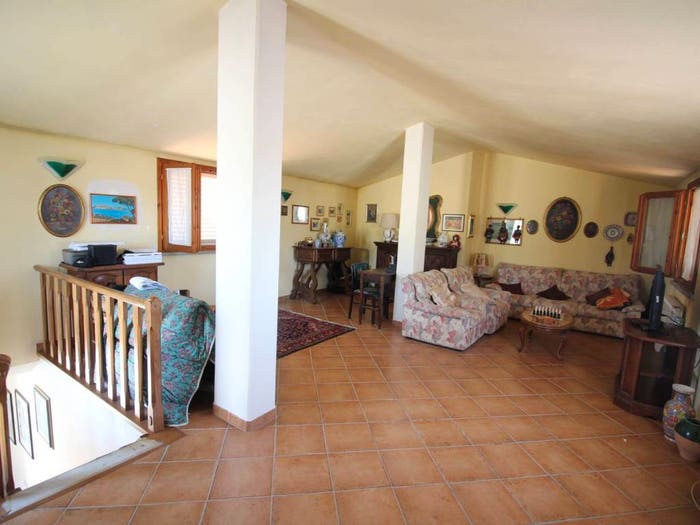 Appartamento con 6 locali in vendita in Via Gioacchino Rossini, Bassa, Cerreto Guidi