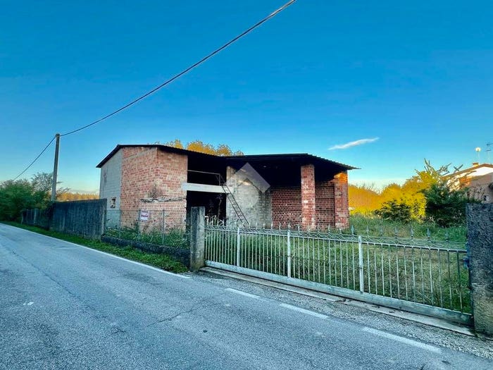 Casa quadrilocale in vendita in Via Bosco, Zeriolo, Morgano