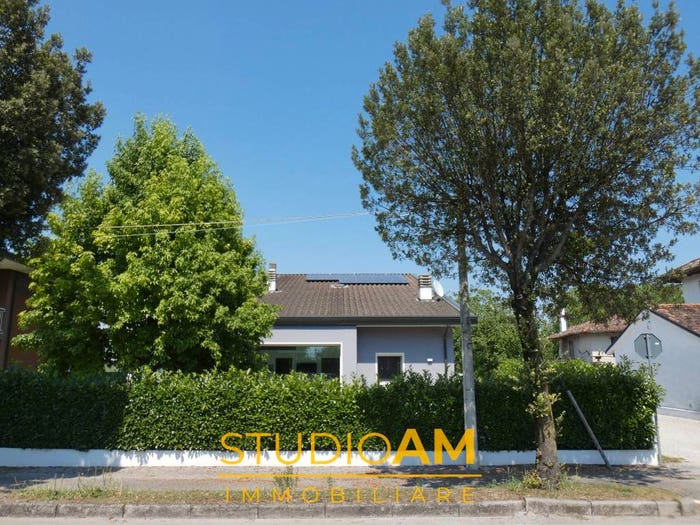 Casa con 6 locali in vendita in Centro, Casarsa della Delizia