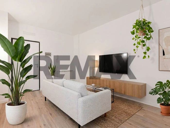 Appartamento bilocale in vendita in Via Perin Del Vaga, Certosa, Milano