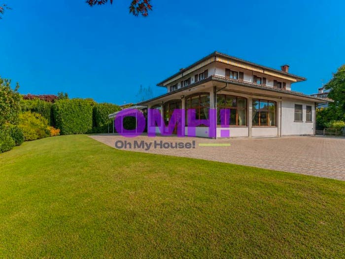 Casa con 6 locali in vendita in Via Montenero, Centro, Monvalle
