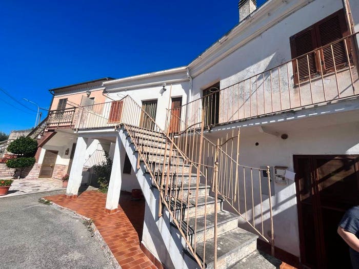 Casa quadrilocale in vendita in Fraioli, Rocca d'Arce