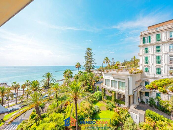 Casa con 5 locali in vendita in Lungomare Imperatrice, San Siro Casinò, Sanremo