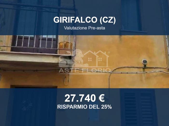 Casa con 5 locali in vendita in Via Cairoli, Centro, Girifalco