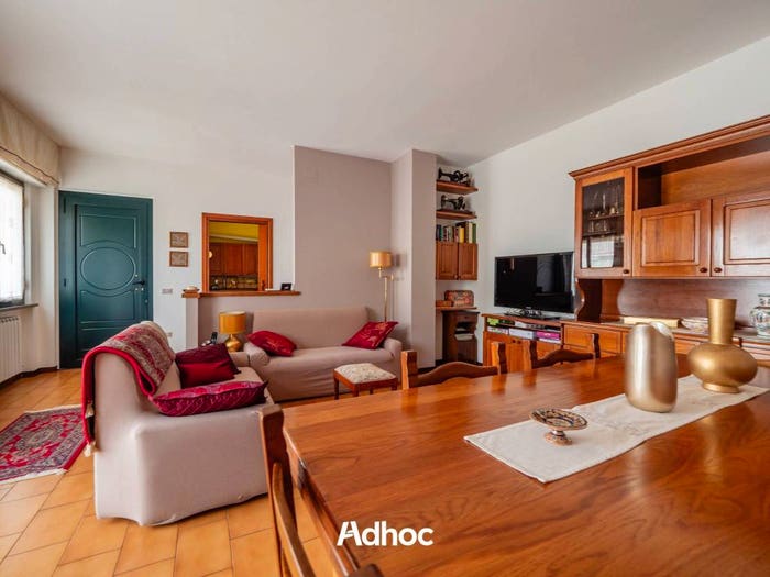 Appartamento trilocale in vendita in Via Cesanense, Castelvecchio, Monte Porzio