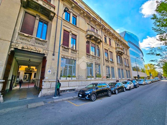 Appartamento bilocale in vendita in Viale Stelvio, Farini, Milano