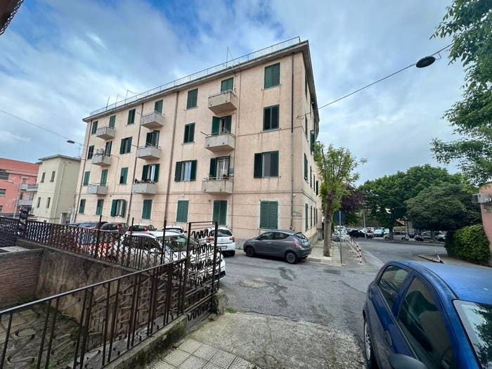 Appartamento quadrilocale in vendita in Via Vincenzo Citriniti, Fortuna Corvo, Catanzaro
