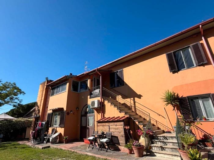 Appartamento con 6 locali in vendita in Via dei Condotti Vecchi, Porta a Terra Padula, Livorno