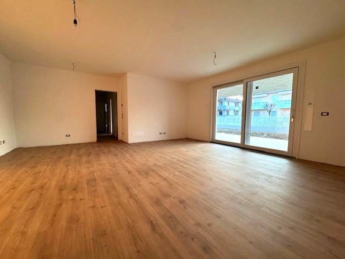 Appartamento quadrilocale in vendita in Via Roma, Centro, Limena