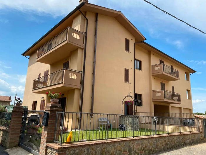 Appartamento trilocale in vendita in Via Della Vendemmia, Centro, Passignano sul Trasimeno