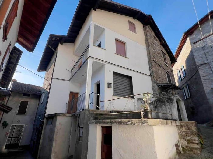 Casa con 6 locali in vendita in Giuseppe Mazzini, Centro, Buglio in Monte