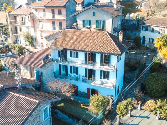 Casa con 6 locali in vendita in via per ghiffa, Novaglio, Oggebbio