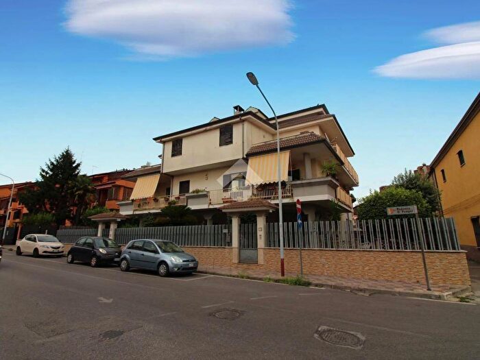 Casa con 6 locali in vendita in Via madonna di pompei, Casagiove