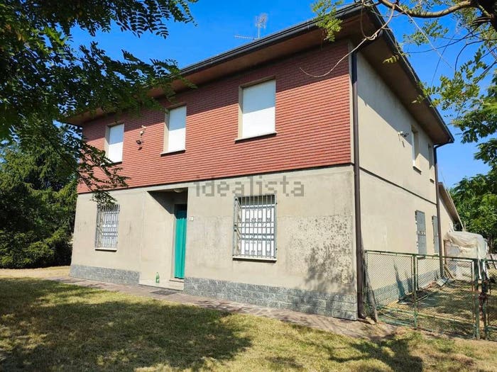 Casa con 6 locali in vendita in Bagnacavallo