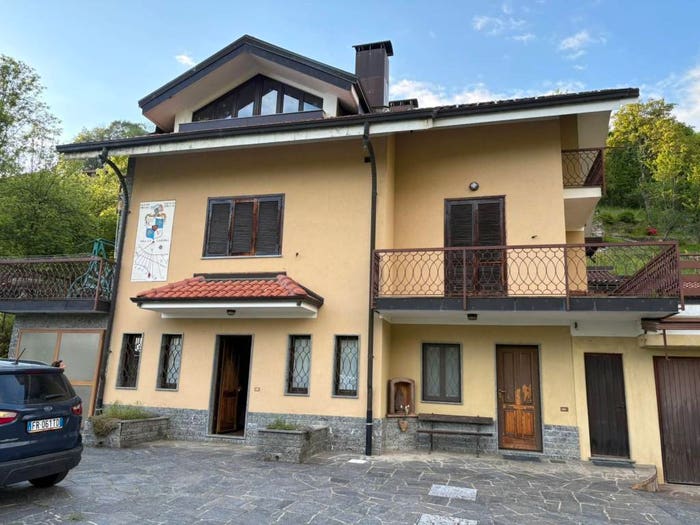 Casa con 6 locali in vendita in Località Cavaglia Morondo, Cellio con Breia