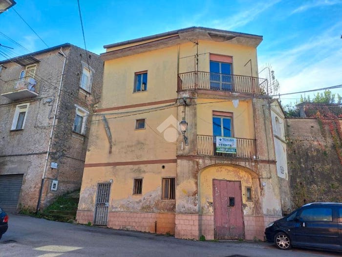 Casa trilocale in vendita in Largo Pietro Negri, Spiano, Mercato San Severino