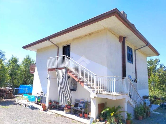 Appartamento trilocale in vendita in VIA ORNI, Manocalzati