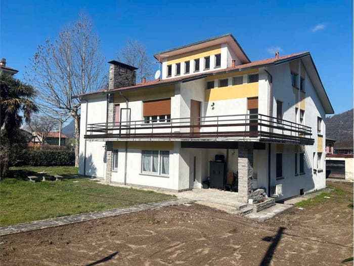 Appartamento trilocale in vendita in via trieste, Centro, Cuvio
