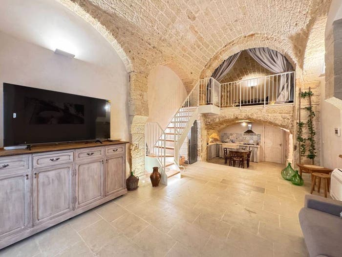 Casa trilocale in vendita in Via del Balzo, Centro, Galatina