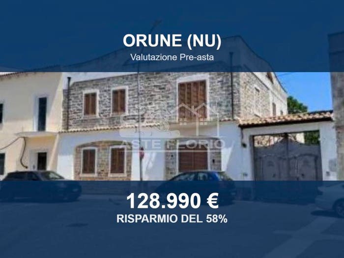 Casa con 5 locali in vendita in Corso Repubblica snc, Centro, Orune