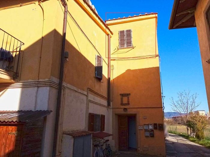 Casa bilocale in vendita in Via Caduti di El Alamein, Tortaia, Arezzo