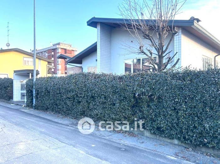 Casa con 5 locali in vendita in Via Niccolò Tommaseo, Palazzolo Milanese, Paderno Dugnano