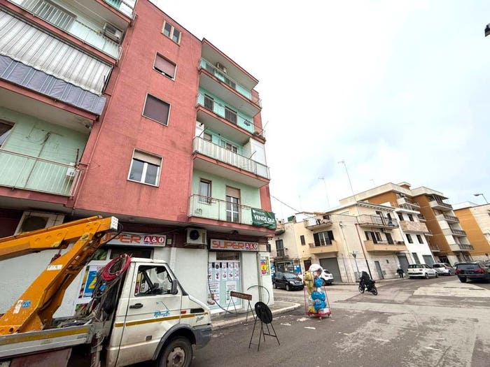 Appartamento trilocale in affitto in Via Antonio Canova, Borgovilla Barberini, Barletta