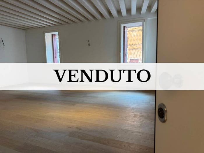 Appartamento con 6 locali in vendita in via verci, Centro, Bassano del Grappa