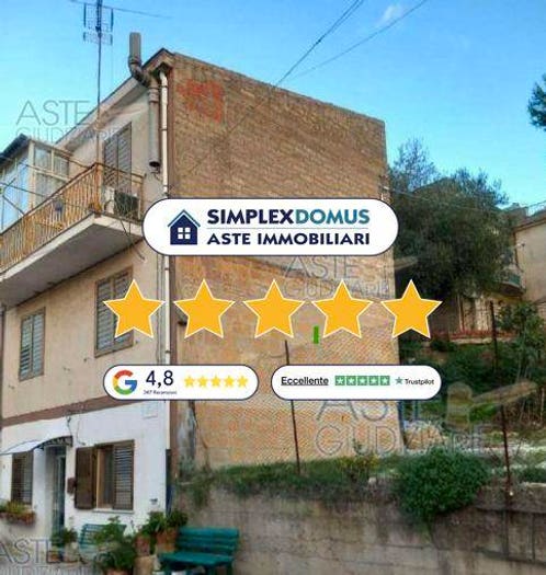 Appartamento con 6 locali in vendita in Via N Martoglio, Santa Caterina Villarmosa