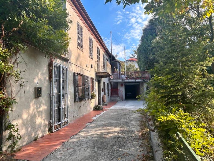 Casa con 5 locali in vendita in Via Vincenzo Bertorello, Centro, Mango