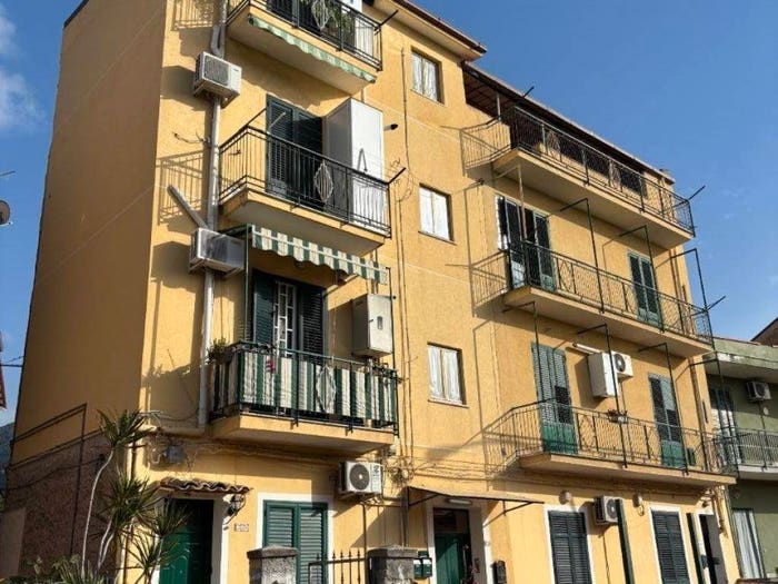 Appartamento con 5 locali in vendita in Via Villagrazia, Guadagna, Palermo