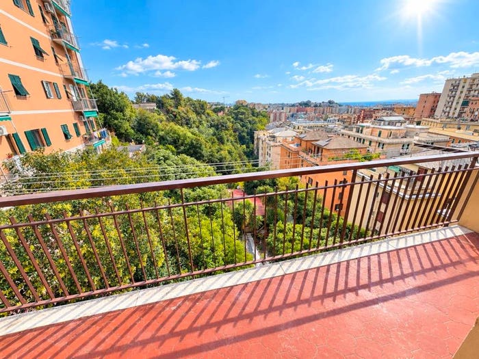 Appartamento quadrilocale in vendita in Via del Manzasco, San Fruttuoso, Genova